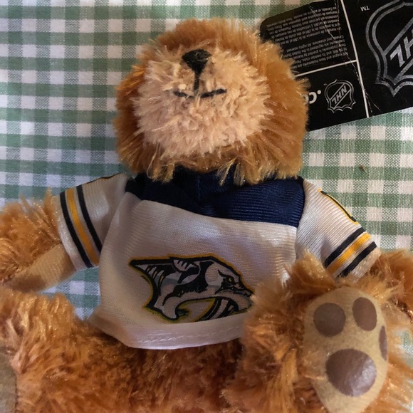 Nashville Predators Memorabilia Bear and Hat NWT - Picture 2 of 4